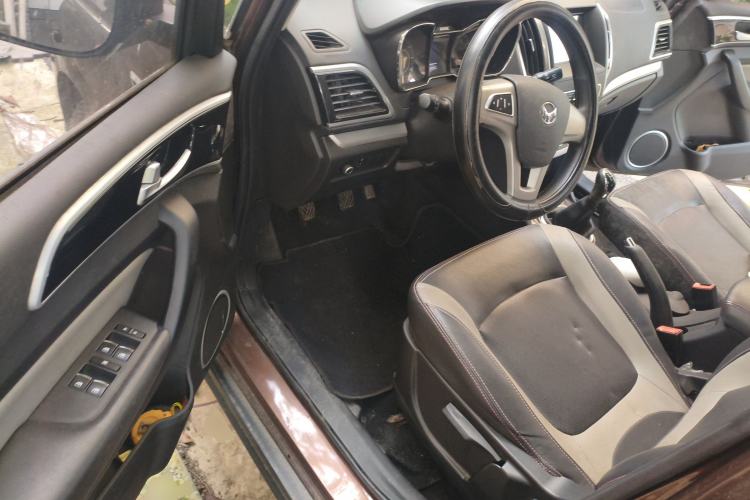 Used HYOSOW H3 2015 1.5L manual luxury version Driver Seat