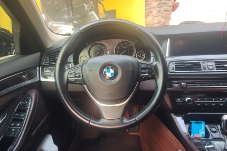 Used BMW 5 Series 2014 525Li Luxury Design Package
