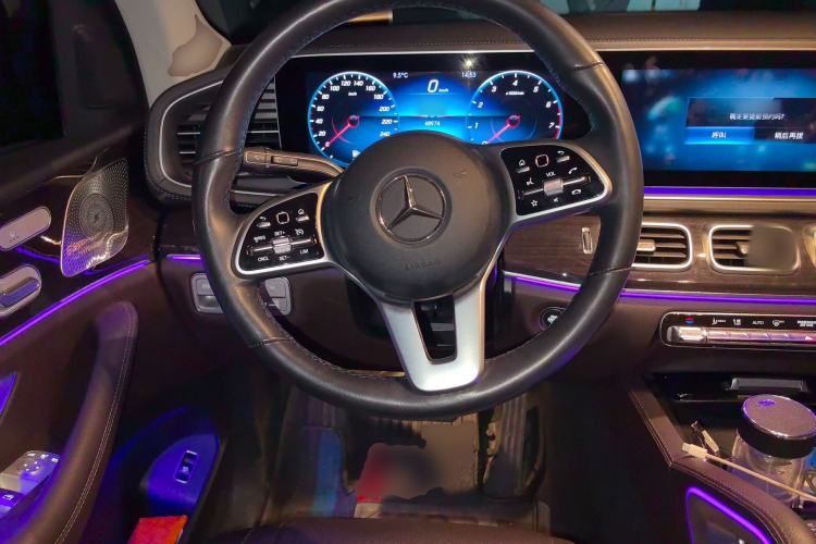 Used Mercedes-Benz GLE 2022 GLE 350 4MATIC Stylish Model Steering Wheel
