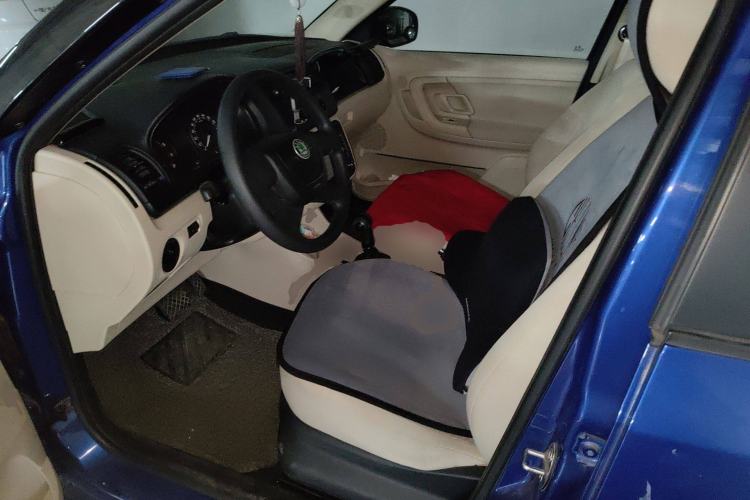 Used Skoda Fabia 2012 1.4L Automatic Crystal Edition
