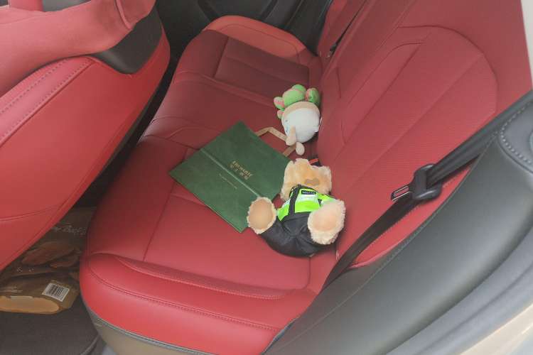 Used XPeng P7 2023 P7i 702 Pro Left Rear Seat