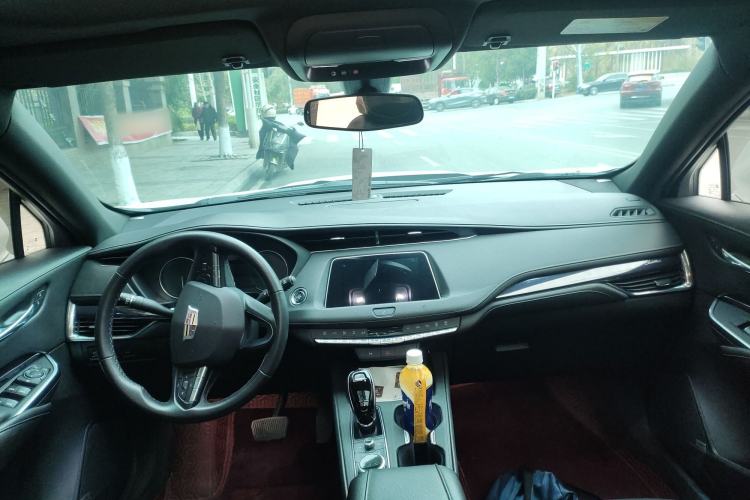 Used Cadillac XT4 2021 28T Two-Wheel Drive Tech Edition