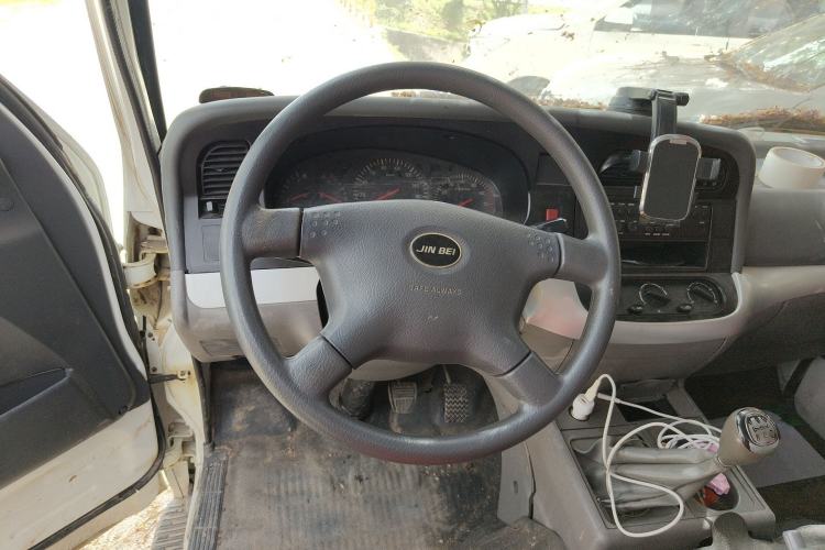 Used Jinbei Hiace 2020 2.0L Express King Series Deluxe Van Standard Roof China VI Emission Standard 1TZS
