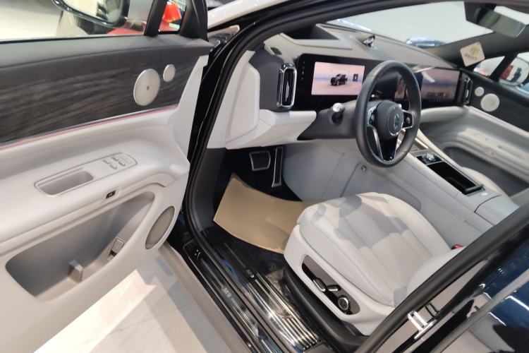 Used Hima AITO M9 2024 All-Electric Ultra Version 100 kWh 6-Seater Model
