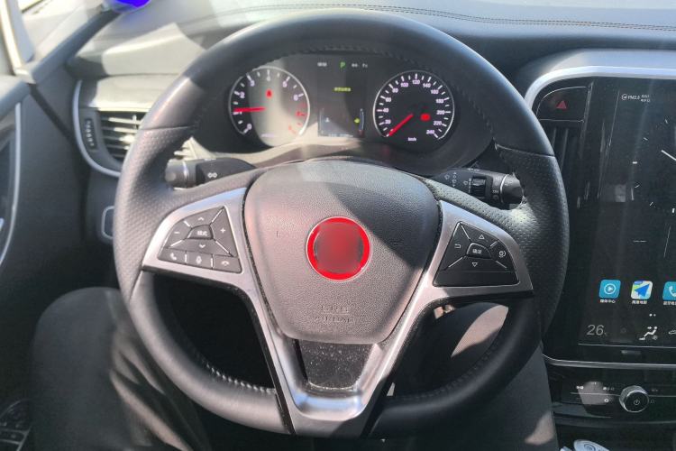 Used BYD Song MAX 2018 1.5T Automatic Smart Connect Luxury 6-Seater Steering Wheel