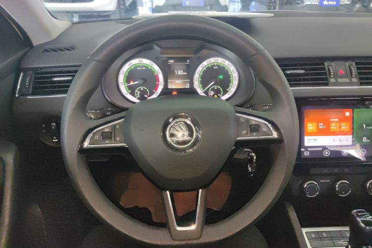 Used Skoda Octavia 2019 1.5L Automatic Smart Drive Luxury Edition China VI Standard