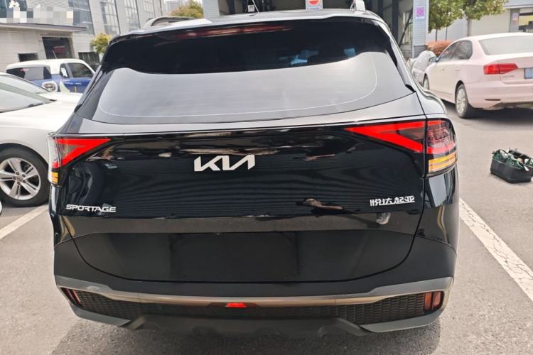 Used Kia Sportage (Chinese Domestic Model) 2023 2.0T Two-Wheel-Drive Prestige Edition
