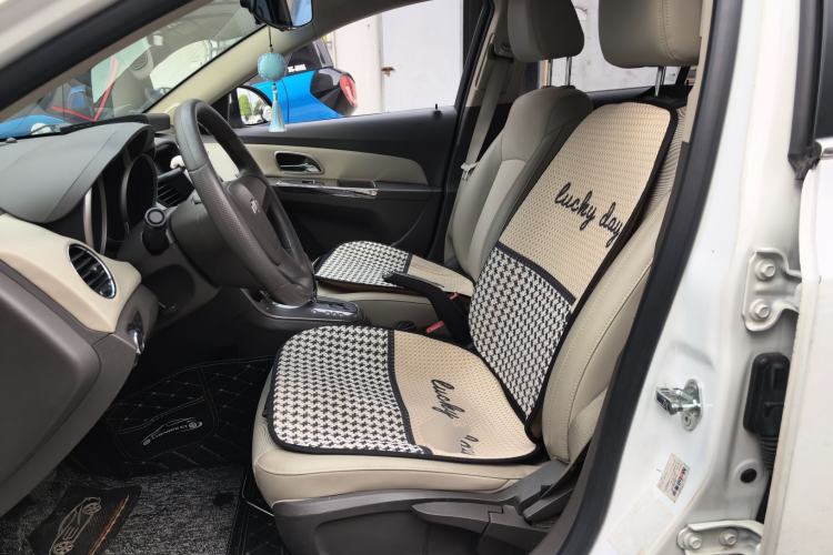 Used Chevrolet Cruze 2015 1.5L Classic SE AT Left Front Seat