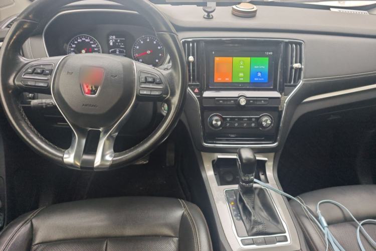 Used Roewe RX5 2018 20T Two-Wheel Drive Automatic Flagship Edition Center Console