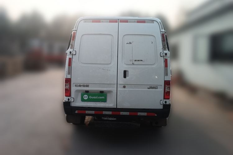 Used JMC Transit 2021 2.8T Space King Standard Version Long Wheelbase Mid-Height Roof Rear Single Tire 3-Seater Diesel China VI Emission Standard JX493
