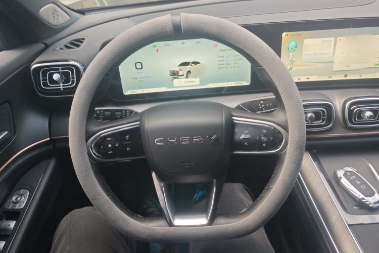 Used Chery Tiggo 9 2025 2.0T Dual-Clutch Two-Wheel Drive Luxury Edition 5 Seats