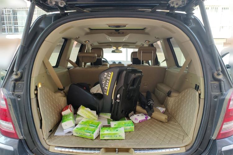 Used Mercedes-Benz GL-Class 2011 GL 450 4MATIC Prestige Edition Trunk