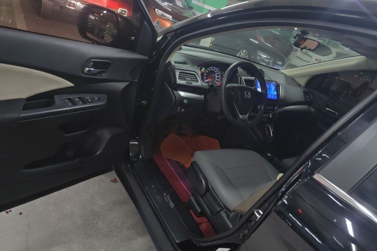 Used Honda CR-V 2016 2.0L two-wheel drive Urban Edition