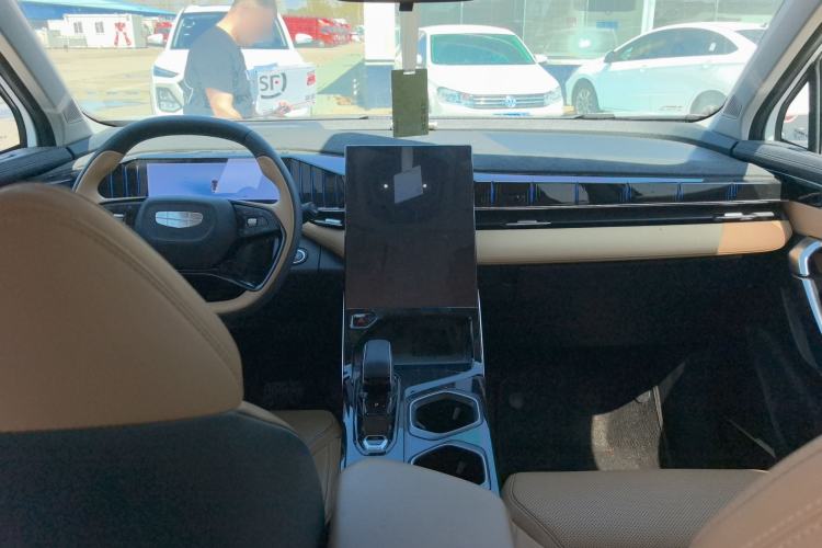 Used Geely Auto FX11 2023 1.5TD DCT Prestige Edition Center Console