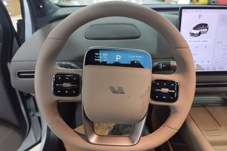 Used Li Auto i6 2025 Model Two-Wheel-Drive Standard Type
