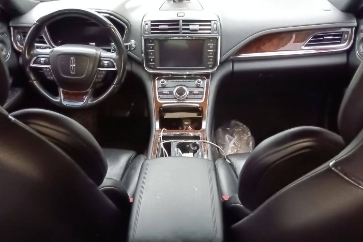 Used Lincoln Continental 2019 2.0T Two-Wheel Drive Prestige Version China VI Standard