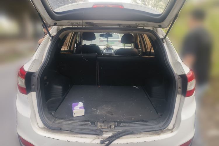 Used Hyundai ix35 2013 2.0L Automatic Two-Wheel Drive Smart GLS China IV Standard