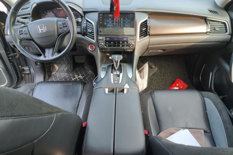 Used Honda Avancier 2017 240TURBO Two-Wheel Drive Luxury Edition Center Console