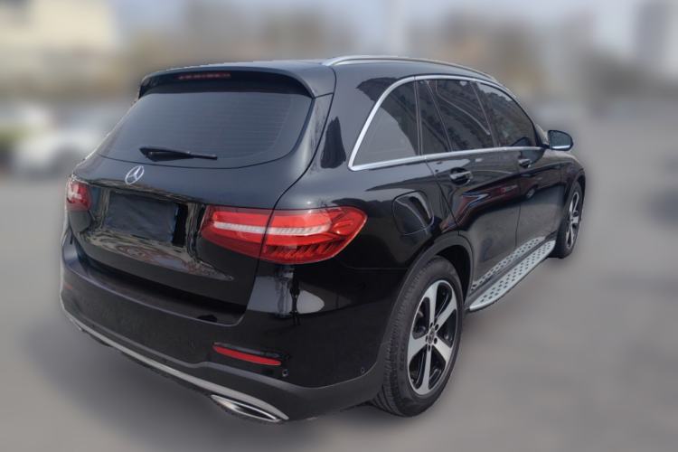 Used Mercedes-Benz GLC 2017 GLC 260 4MATIC Luxury Model

