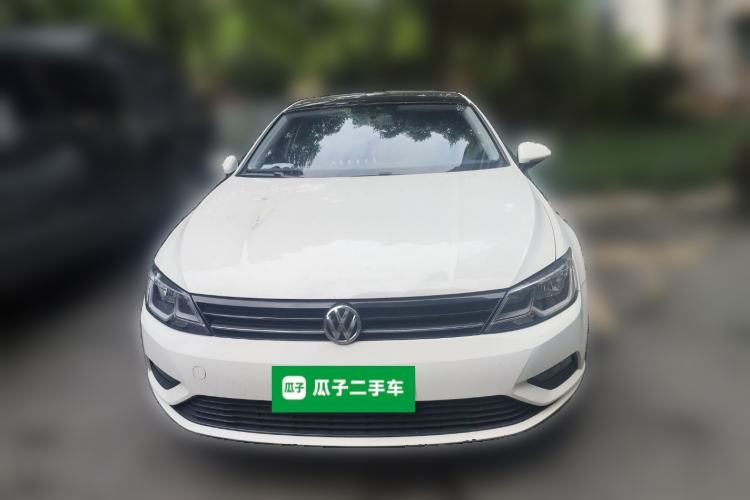 Used Volkswagen Lamando 2015 230TSI Manual Trend Edition
