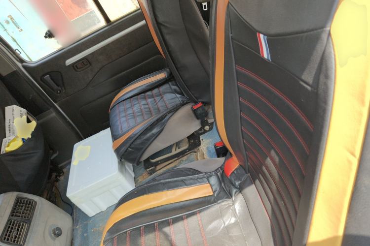 Used FORTHING Lingzhi 2013 V3 1.5L 7-Seater Standard Model II
