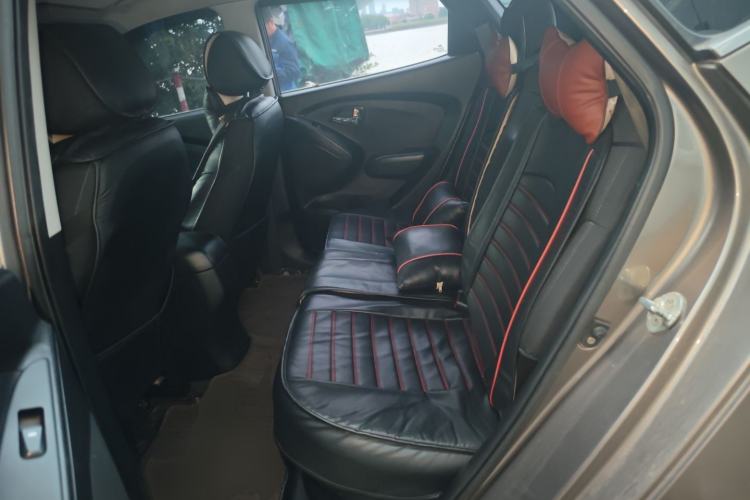 Used Hyundai ix35 2012 2.0L Manual Two-Wheel Drive New Edition GL
