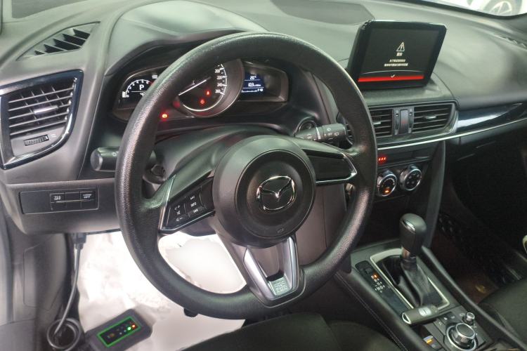 Used Mazda CX-4 2020 2.0L Automatic Two-Wheel Drive Blue Sky Dynamic Edition Steering Wheel