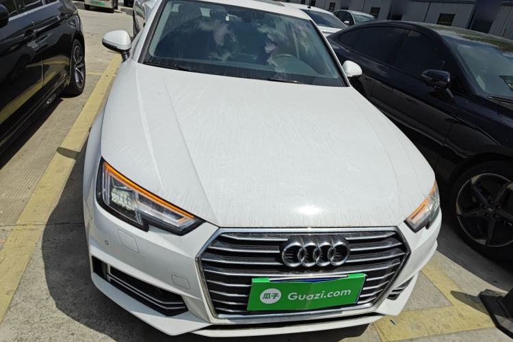 Used Audi A4L 2019 40 TFSI Ambition China VI
