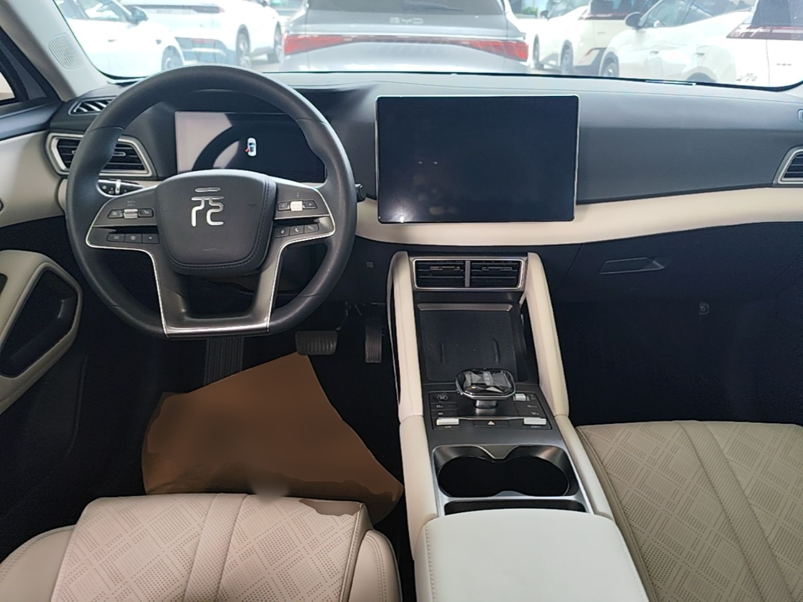 BYD Yuan UP 2024 401KM Leading Edition — снимка 18