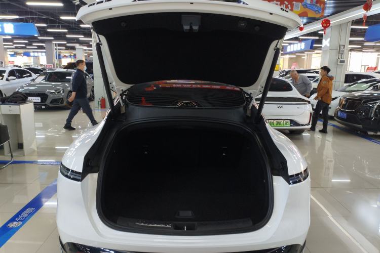 Used Avatr 06 2025 Ultra Pure Electric Edition
