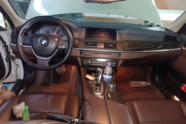 Used BMW 5 Series 2014 525Li Luxury Design Package Center Console