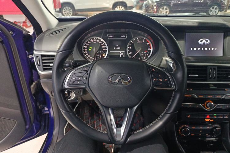 Used Infiniti QX30 2017 1.6T Two-Wheel Drive Fashion Edition
