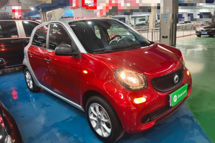 Used smart forfour 2018 1.0L 52 kW Dynamic Edition
