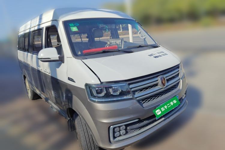 Used Jinbei New Hiace S 2021 1.6L Business Central Air-Conditioned Coach China VI Standard SWD16M