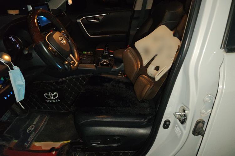 Used Toyota RAV4 2020 2.0L CVT Two-Wheel Drive Prestige Edition
