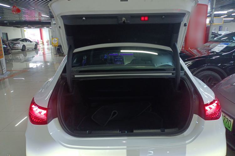 Used Mercedes-Benz EQE 2022 350 First Edition Special Version
