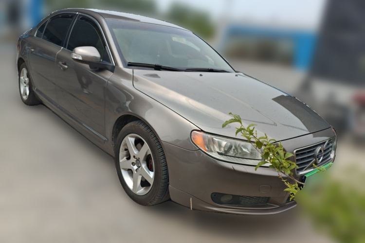 Used Volvo S80L 2011 2.0T ZhiZun Edition
