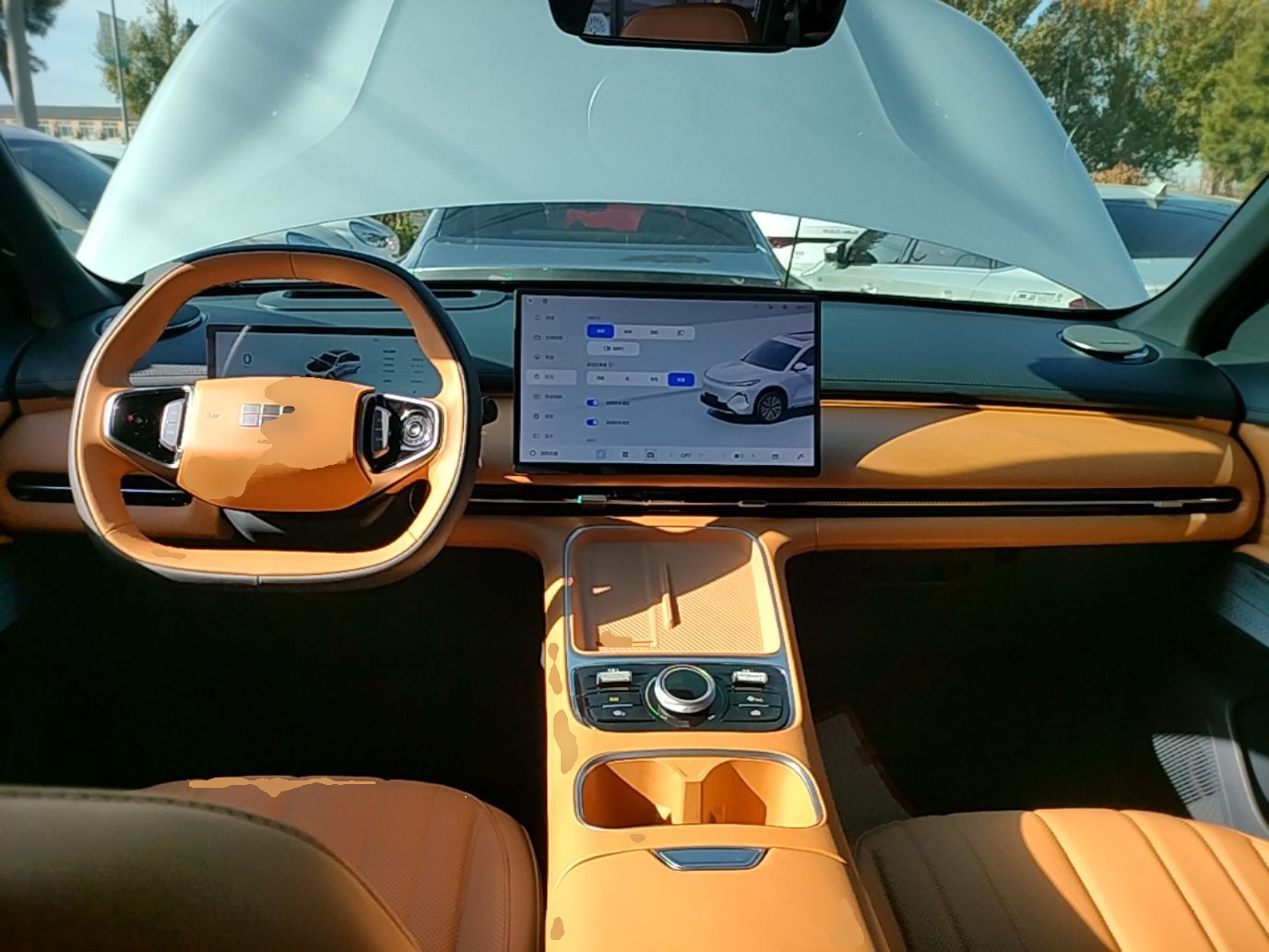 Geely Galaxy Xingjian 7 EM-i 2025 120km Exploration+ Version — снимка 12