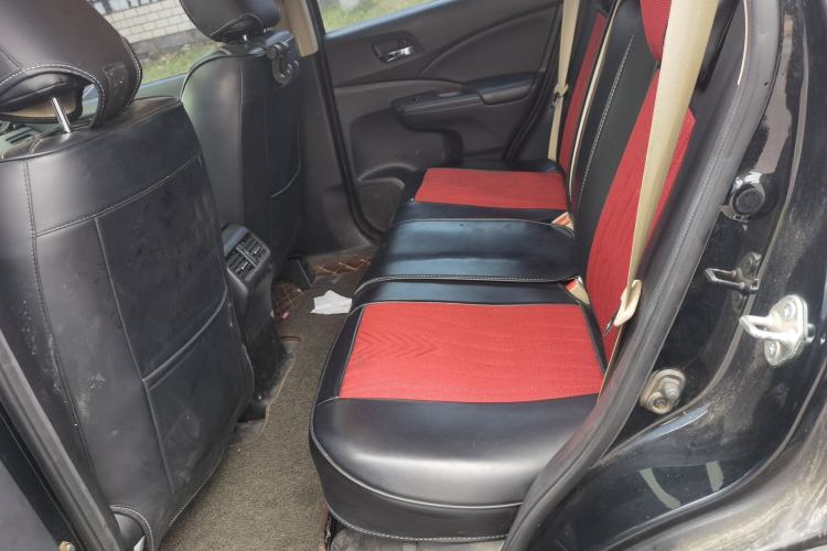 Used Honda CR-V 2016 2.0L two-wheel drive Urban Edition Left Rear Seat