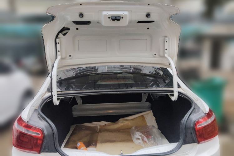 Used Citroen Elysee 2018 Revised Version 1.6L Manual Fashion Edition
