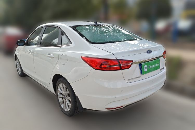 Used Ford Escort 2015 1.5L Automatic Fashion Model