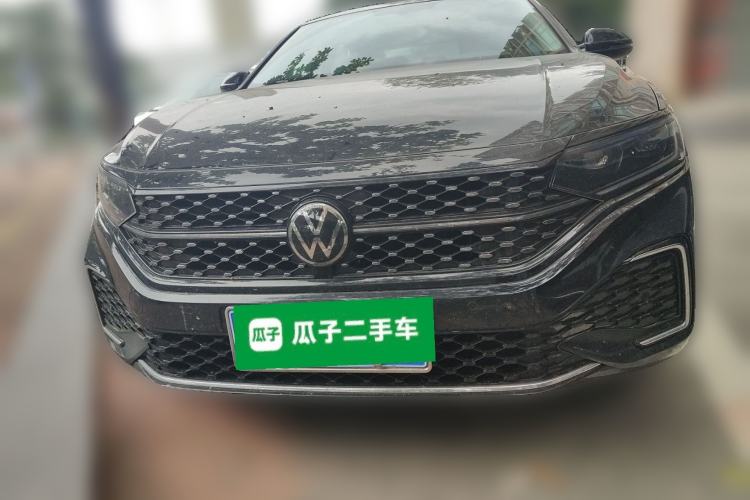 Used Volkswagen Passat 2025 Outstanding Model 380TSI Starry Dragon Edition
