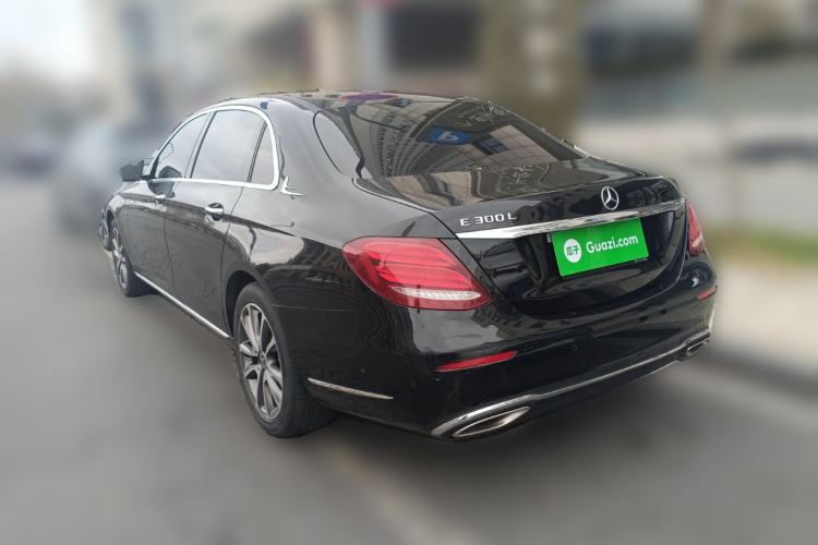 Used Mercedes-Benz E-Class 2019 E 260 L
