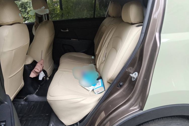 Used Kia Sportage R 2012 2.0L Automatic Two-Wheel Drive GL Trim
