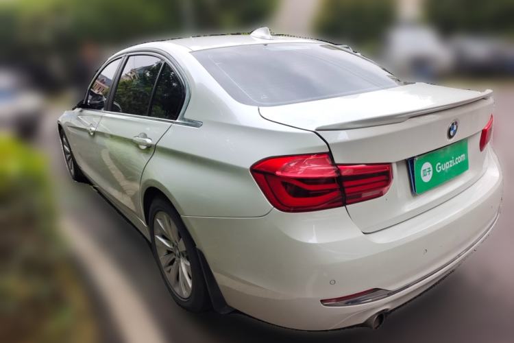 Used BMW 3 Series 2017 318Li Fashion Model Rear Left 45 Deg