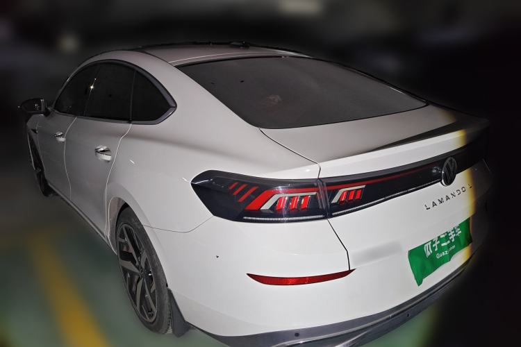 Used Volkswagen Lamando 2022 Lavida L 280TSI DSG Cool & Spicy Edition Exterior 3