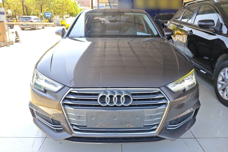 Used Audi A4L 2018 30th Anniversary Edition 40 TFSI Fashion Model