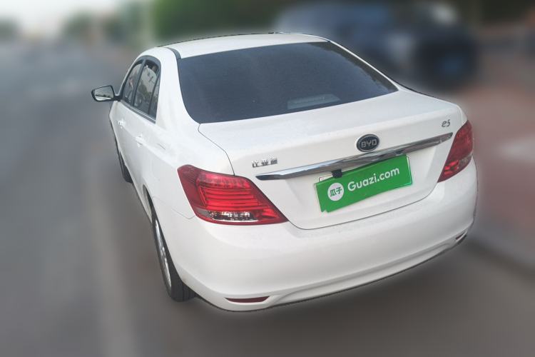 Used BYD e5 2018 Travel Edition

