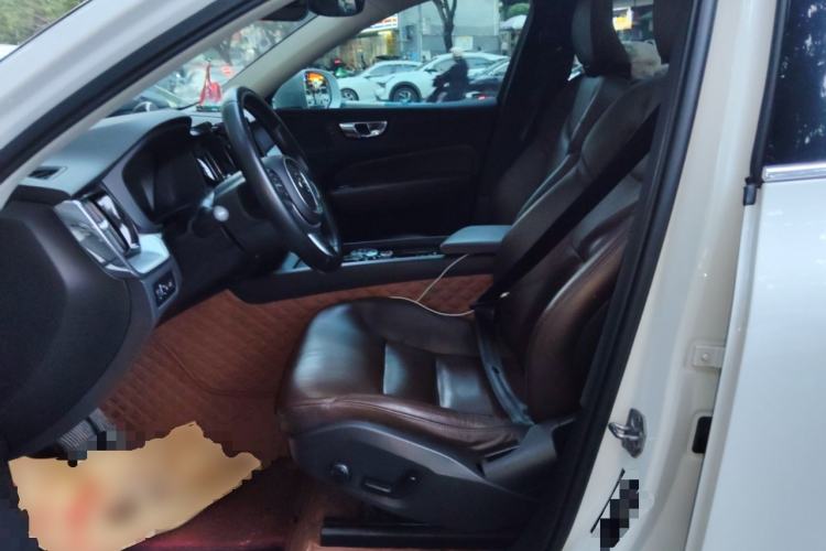 Used Volvo XC60 2019 T5 4x4 Smart Edition China V Standard Left Front Seat