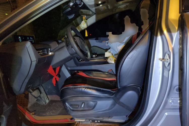 Used Toyota bZ3 2024 517 km Elite PRO Left Front Seat